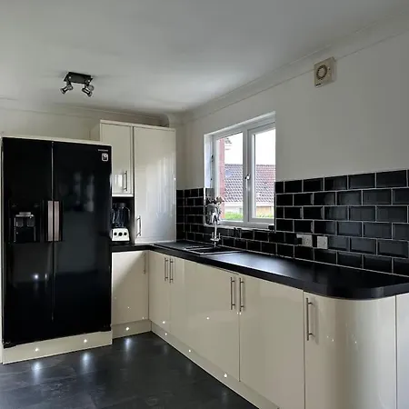 Family Friendly Detached 2 Bed Home, Loch Lomond Bonhill Esterno foto